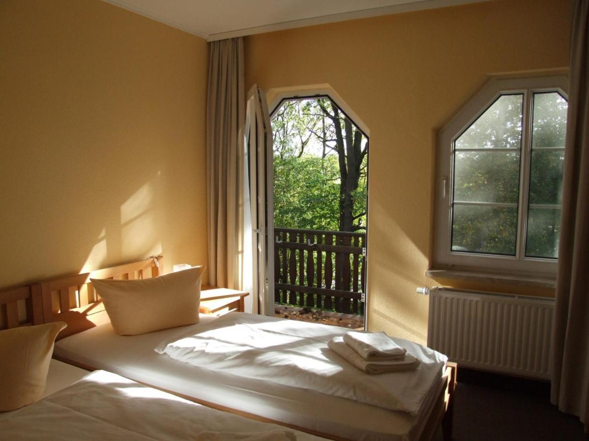 Parkstadthotel Bad Muskau Buitenkant foto